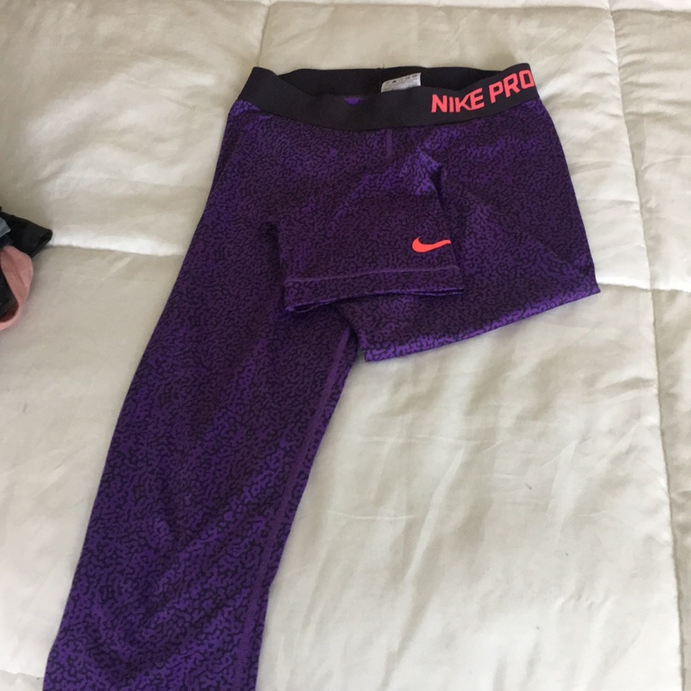 Purple Nike pro leggings